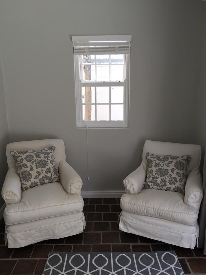 Acorn Cottage Hermanus Bagian luar foto